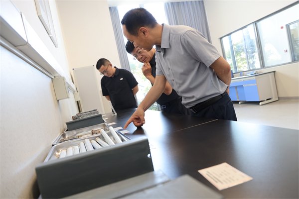 德阳市科协党组书记
